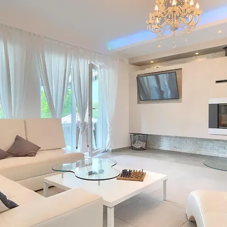 Barbara Holiday home *