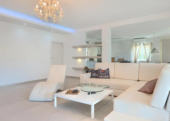 Barbara Nyaraló Poreč